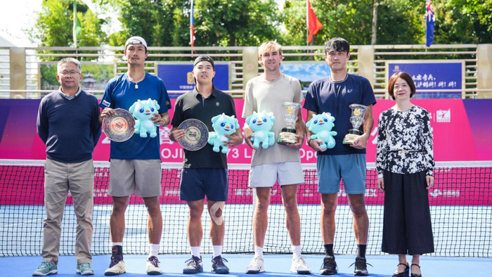 逆转夺冠！王傲然/查尔顿斩获2026国窖1573泸州国际网球公开赛男双冠军