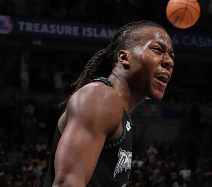 多森姆两场68分，把火箭球迷打怒了！用伊森就能换来，斯通给拒了_多森姆两场68分，把火箭球迷打怒了！用伊森就能换来，斯通给拒了_