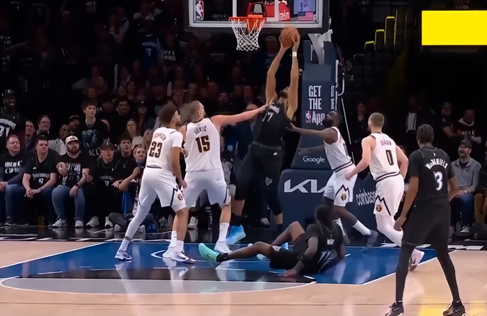 _戈贝尔掘金交易_森林狼G4胜掘金！多森姆狂轰43分，戈贝尔麦丹锁死掘金双核！