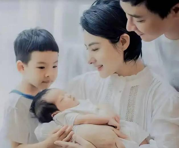 _奥运会冠军嫁入豪门_yy一人哥真实身份照片