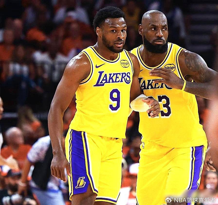 _湖人火箭第一场詹姆斯_詹姆斯火箭队