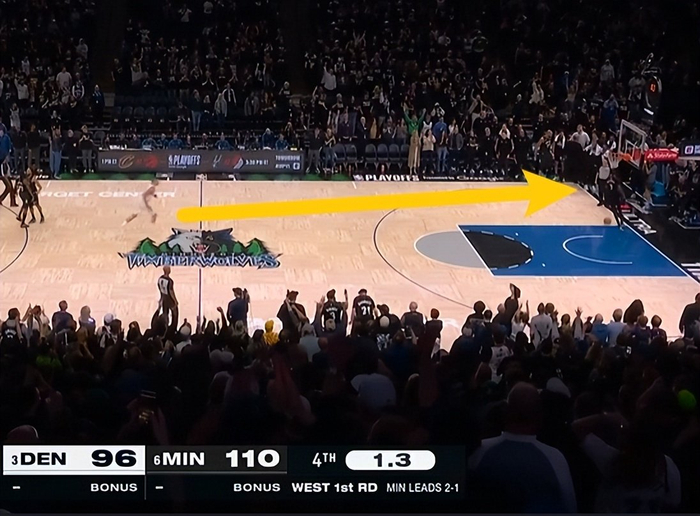 心态被打崩了！麦丹上空篮，约基奇跑全场讨说法引冲突，前者亮了_心态被打崩了！麦丹上空篮，约基奇跑全场讨说法引冲突，前者亮了_